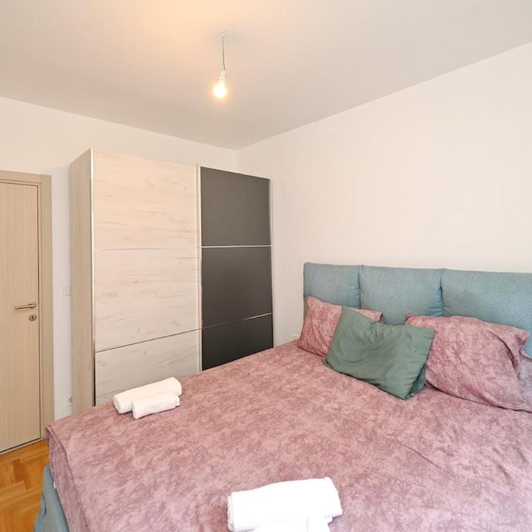 VAB Apartment - Two-Bedroom Apartment with Terrace - 16