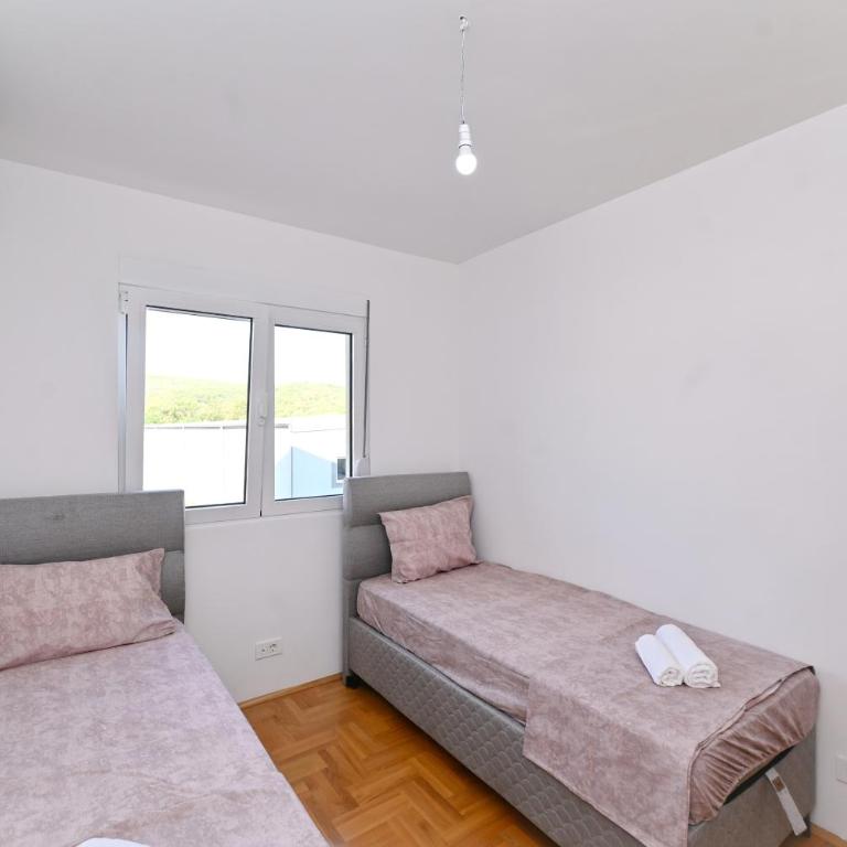 VAB Apartment - Two-Bedroom Apartment with Terrace - 23
