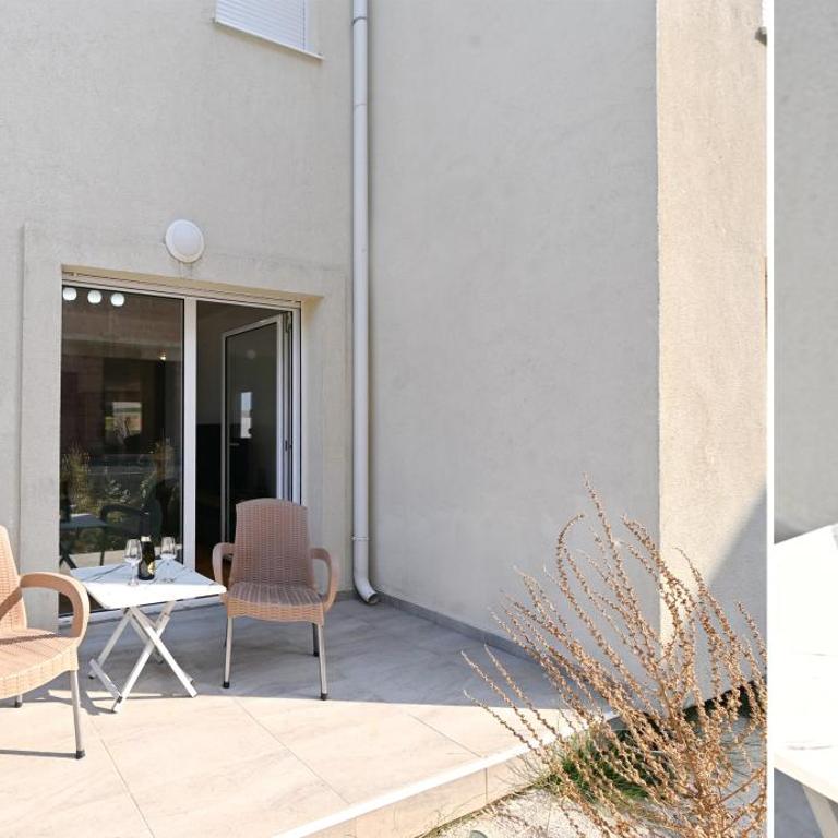 VAB Apartment - Two-Bedroom Apartment with Terrace - 36