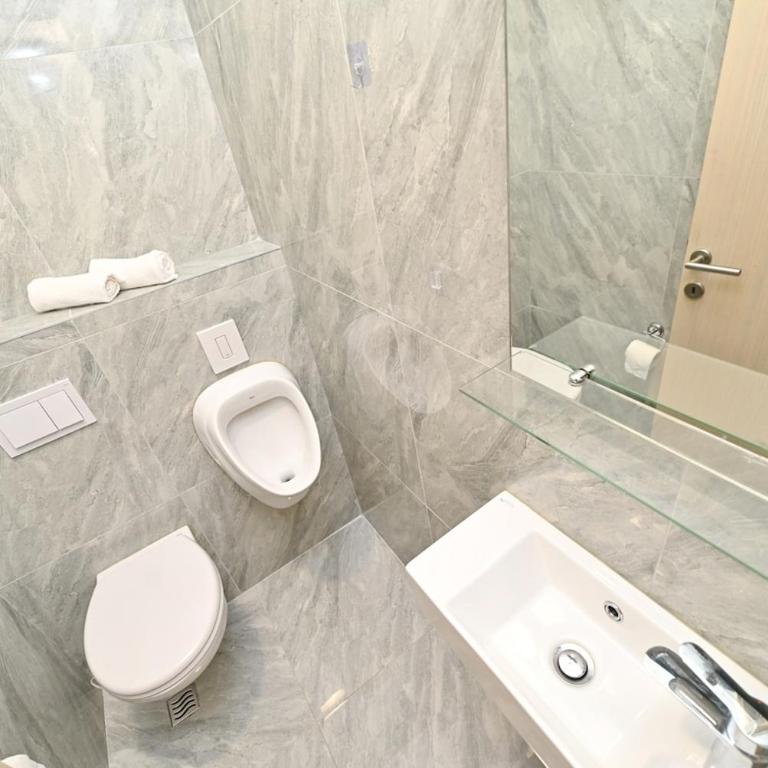 VAB Apartment - Two-Bedroom Apartment with Terrace - 39