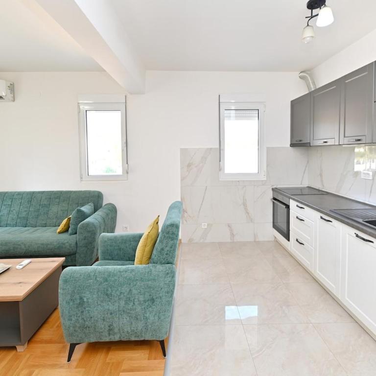 VAB Apartment - Two-Bedroom Apartment with Terrace - 42