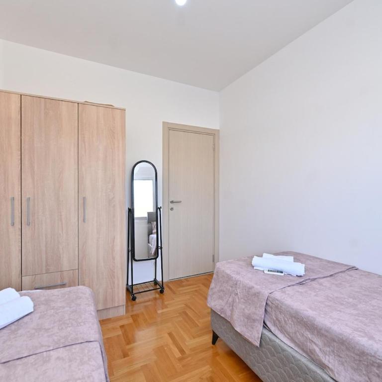 VAB Apartment - Two-Bedroom Apartment with Terrace - 50