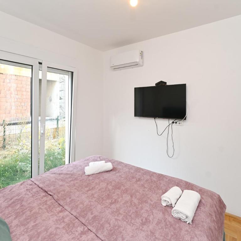 VAB Apartment - Two-Bedroom Apartment with Terrace - 74