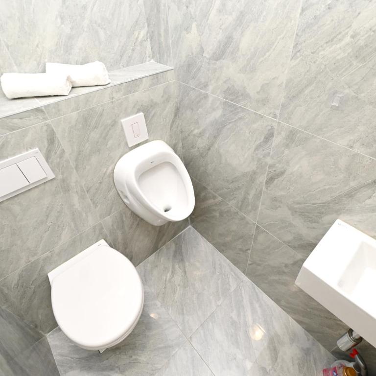 VAB Apartment - Two-Bedroom Apartment with Terrace - 75