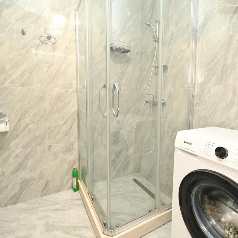 VAB Apartment - Two-Bedroom Apartment with Terrace - 83