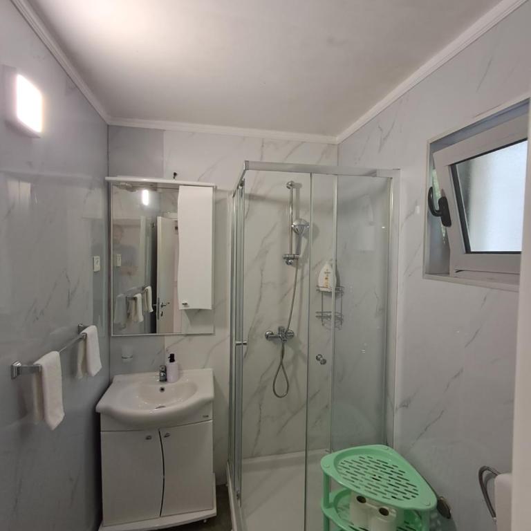 Resort "Maslinjak" - Apartman s 1 Spavaćom Sobom i Pogledom na Bazen - 4