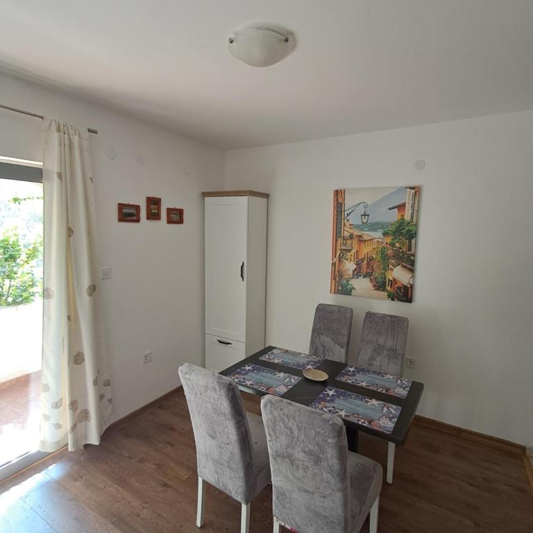 Resort "Maslinjak" - Apartman s 1 Spavaćom Sobom i Pogledom na Bazen - 8
