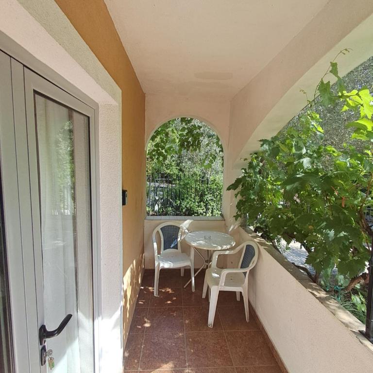Resort "Maslinjak" - Apartman s 1 Spavaćom Sobom i Pogledom na Bazen - 10
