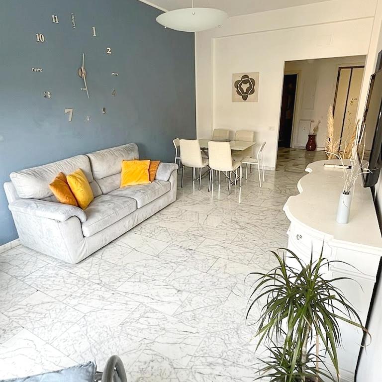 Home Bernadette - Appartamento con 2 Camere da Letto - 43