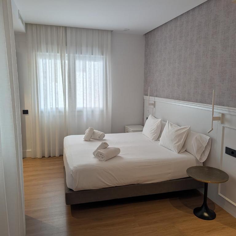 Príncipe de Vergara Rooms - Chambre Double - 1