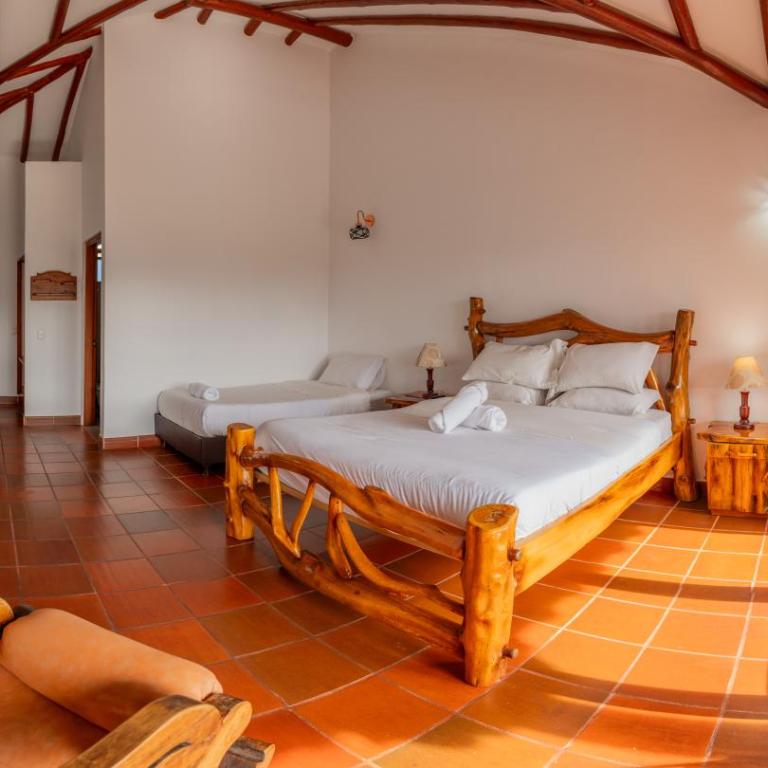 Hotel Campestre Cordillera de los Andes - Habitación Triple con balcón - 5
