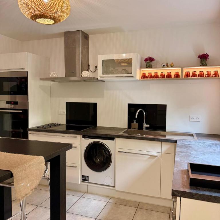 appartement T2 Aix en Provence parking gratuit terrasse calme commerces - Apartamento de 1 dormitorio con terraza - 2