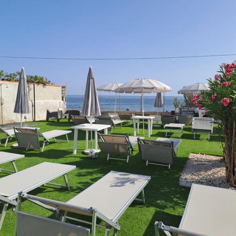 Amber Rooms - Appartamento con 2 Camere da Letto, Terrazza e Vista Mare - 3