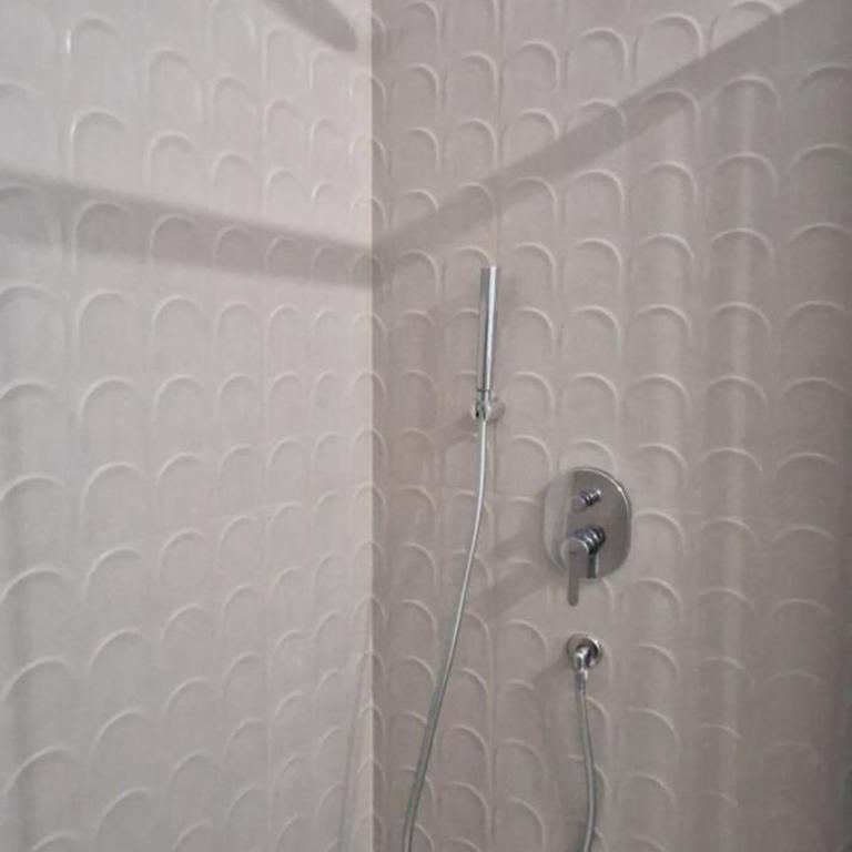 Dimora Italo - Camera Matrimoniale con Bagno Privato - 15