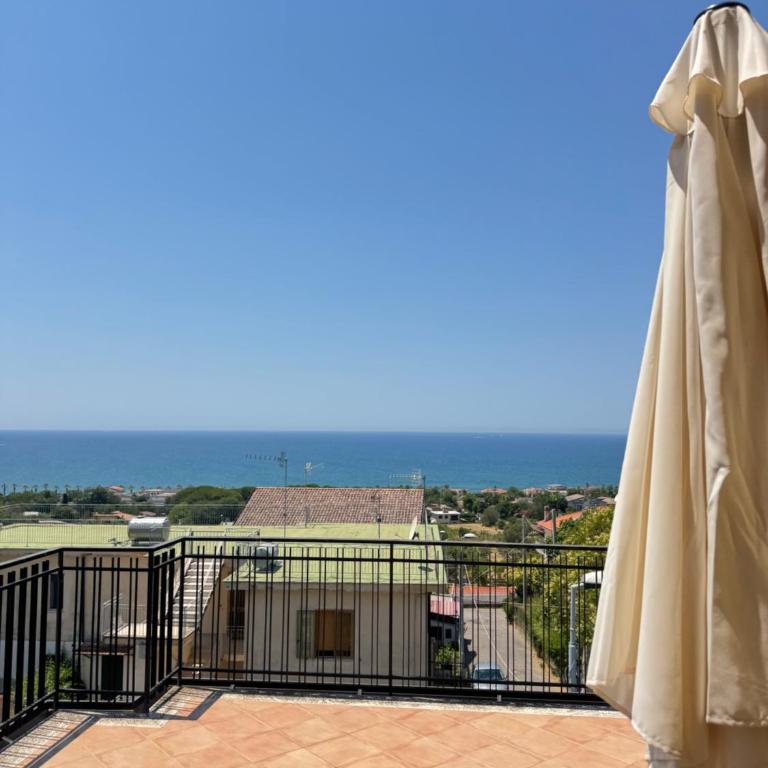 Supramonte Guesthouse - Camera Matrimoniale Deluxe con Balcone e Vista Mare - 6