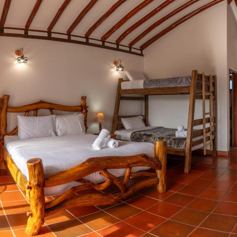 Hotel Campestre Cordillera de los Andes - Habitación Familiar con balcón - 6