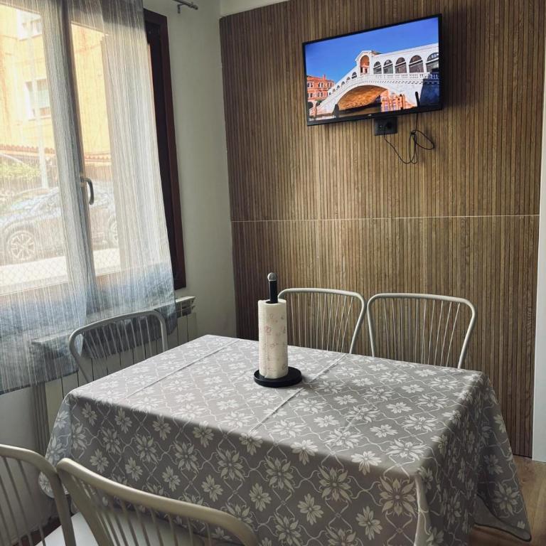 Rosa&Ade - Appartamento con 2 Camere da Letto - 6