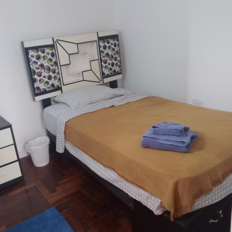 Casa Reyes - Single Room with Private Bathroom - 5