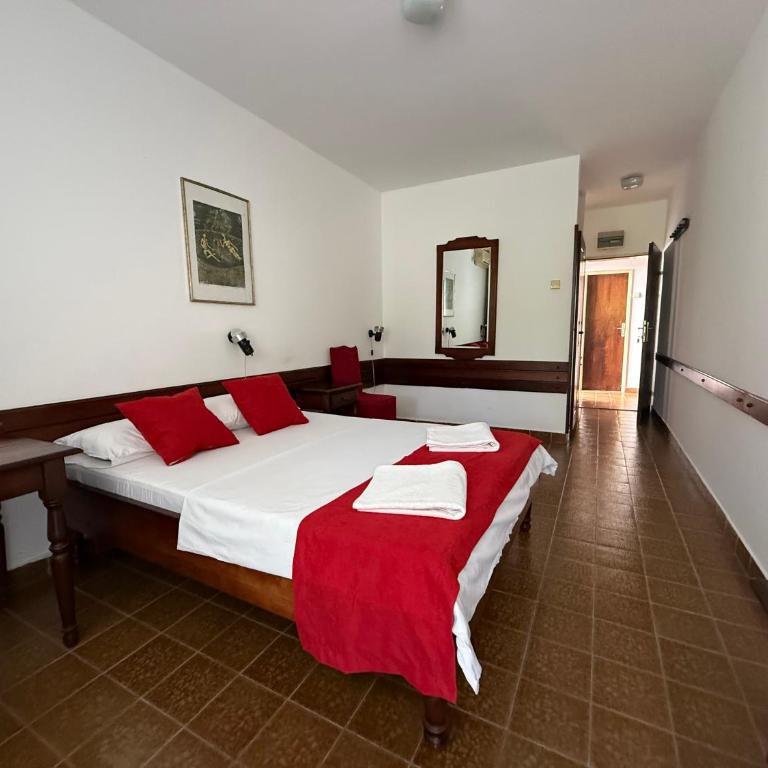 Apartments Palma - Budget Double Room - 6