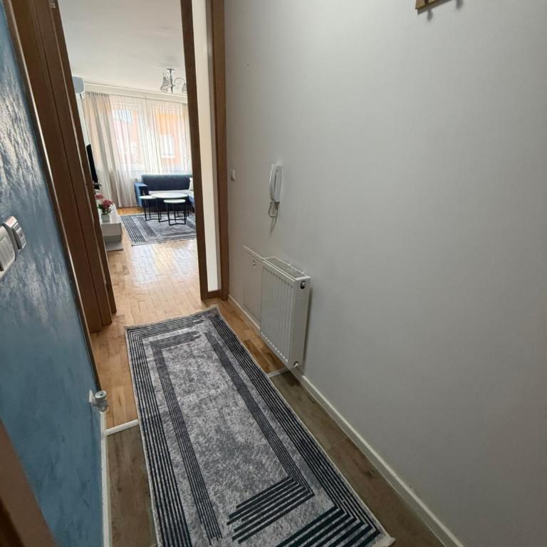 Daky Home 3 near Airport,tram and City Center - Apartman sa 1 Spavaćom Sobom - 16