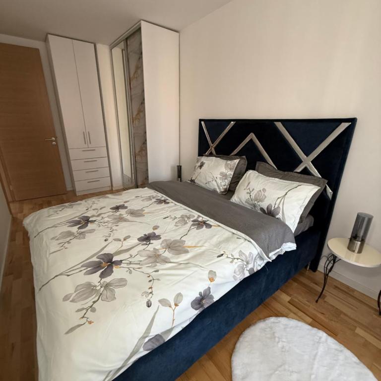 Daky Home 3 near Airport,tram and City Center - Apartman sa 1 Spavaćom Sobom - 7