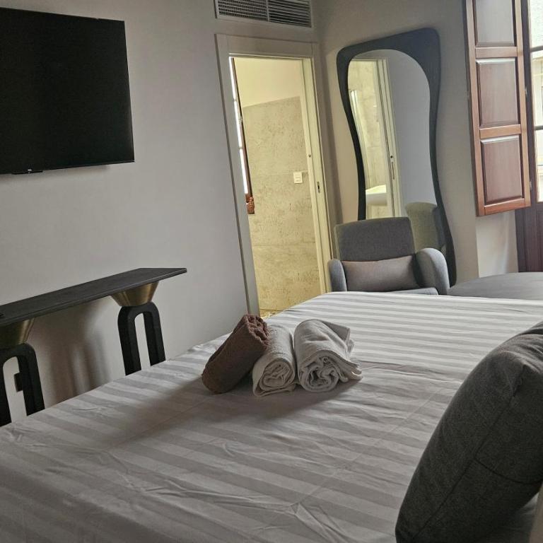 4U Hostel - Habitación Doble con balcón - 1 o 2 camas - 2
