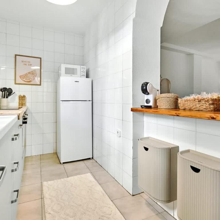 Modern Relax Oasis with Pool, 150m from the Sea - Apartamento de 2 dormitorios con vistas a la piscina - 31