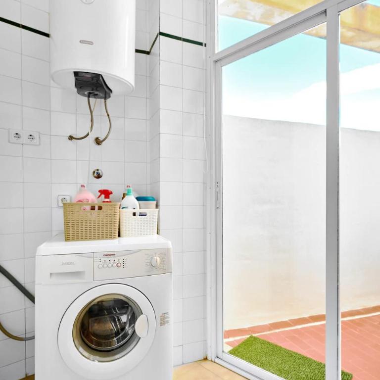 Modern Relax Oasis with Pool, 150m from the Sea - Apartamento de 2 dormitorios con vistas a la piscina - 42
