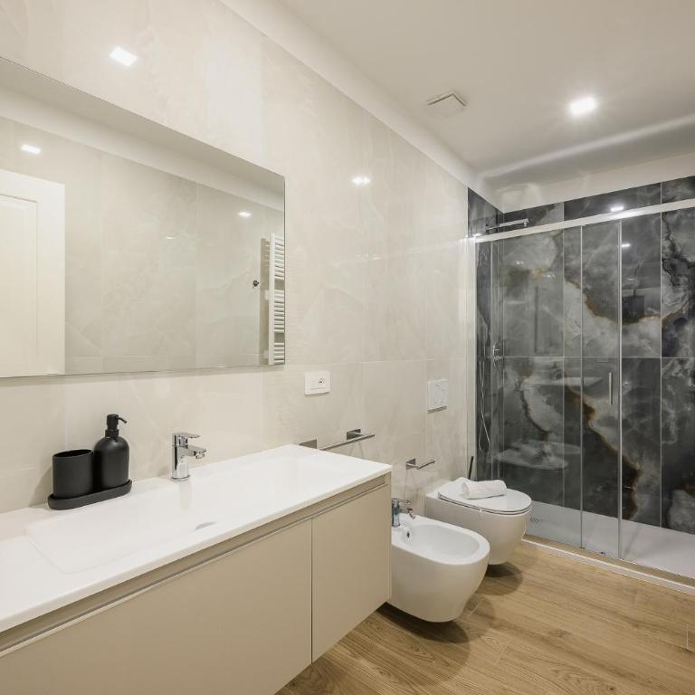Guido Reni Suites - Royal Quadrivio - Camera Matrimoniale con Bagno Privato - 11