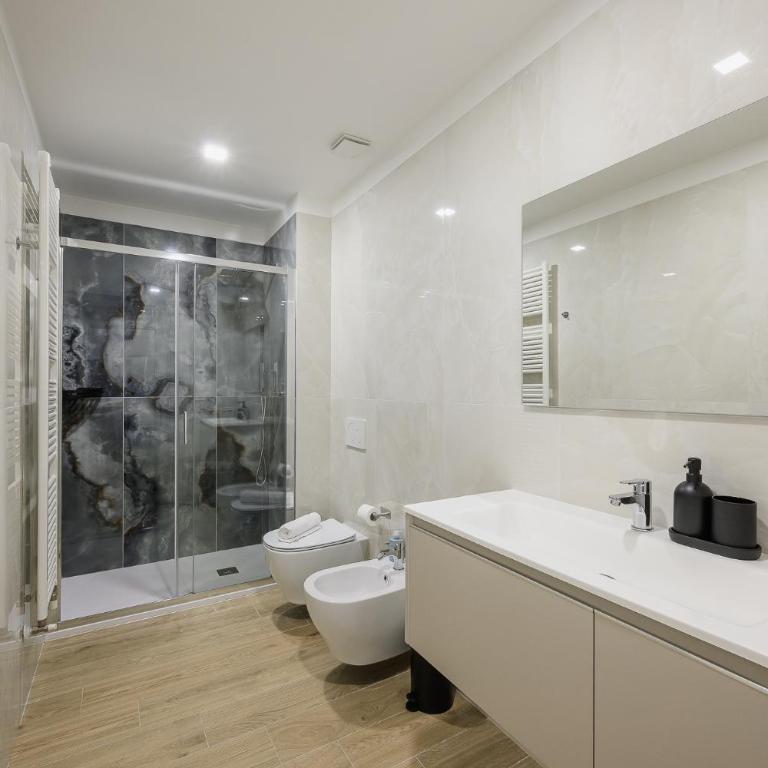 Guido Reni Suites - Royal Quadrivio - Camera Tripla con Bagno Privato - 11