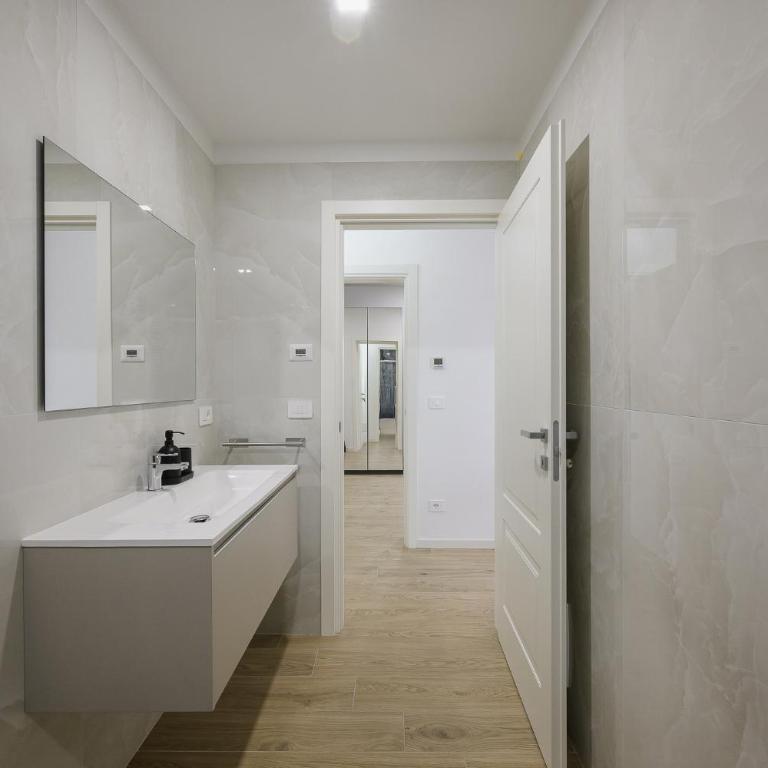 Guido Reni Suites - Royal Quadrivio - Camera Tripla con Bagno Privato - 12