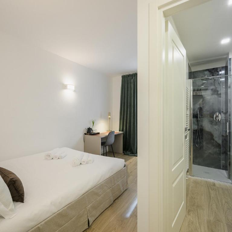 Guido Reni Suites - Royal Quadrivio - Camera Matrimoniale con Bagno Privato - 5