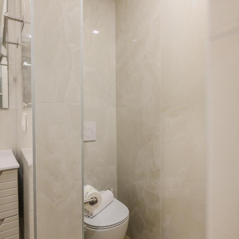 Guido Reni Suites - Royal Quadrivio - Camera Matrimoniale con Bagno Privato - 10