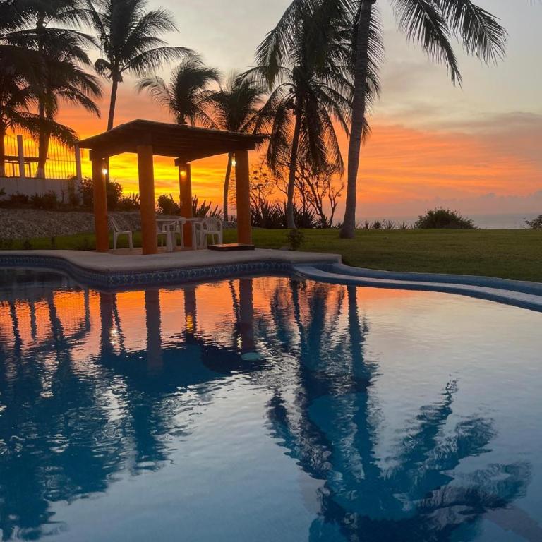 1 of 3 Official Viewpoints 180 Ocean Views - Apartamento - 20