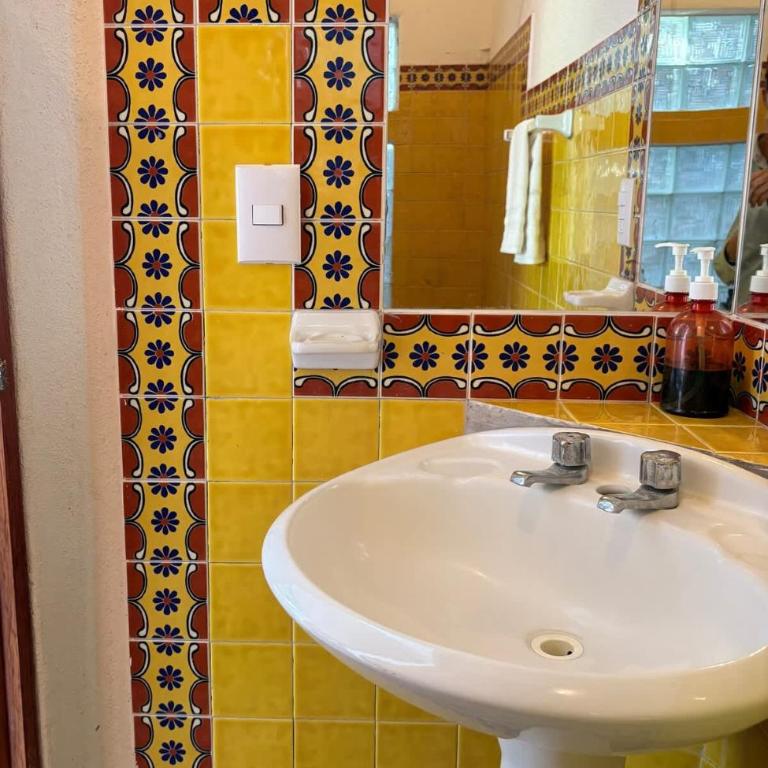 3BR Beach Home Palapa Pool & Steps to the Beach - Apartamento - 16