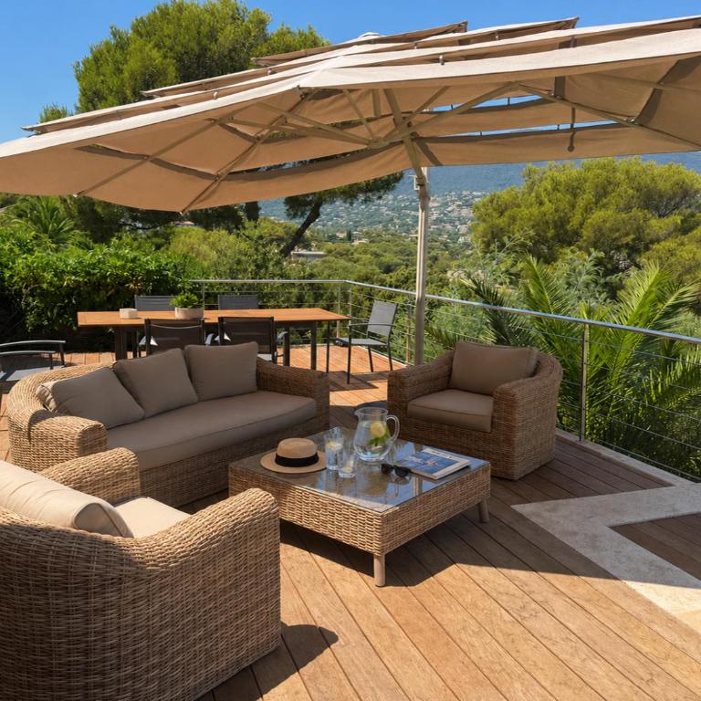 Villa Bellevue, magnifique vue mer! Piscine chauffée, à10 mns de la plage et du centre! - Villa - 9