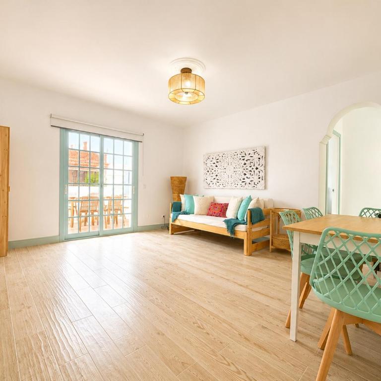 Apartamento Buganvilla, Playa,Free WiFi Smart TV - One-Bedroom Apartment - 8