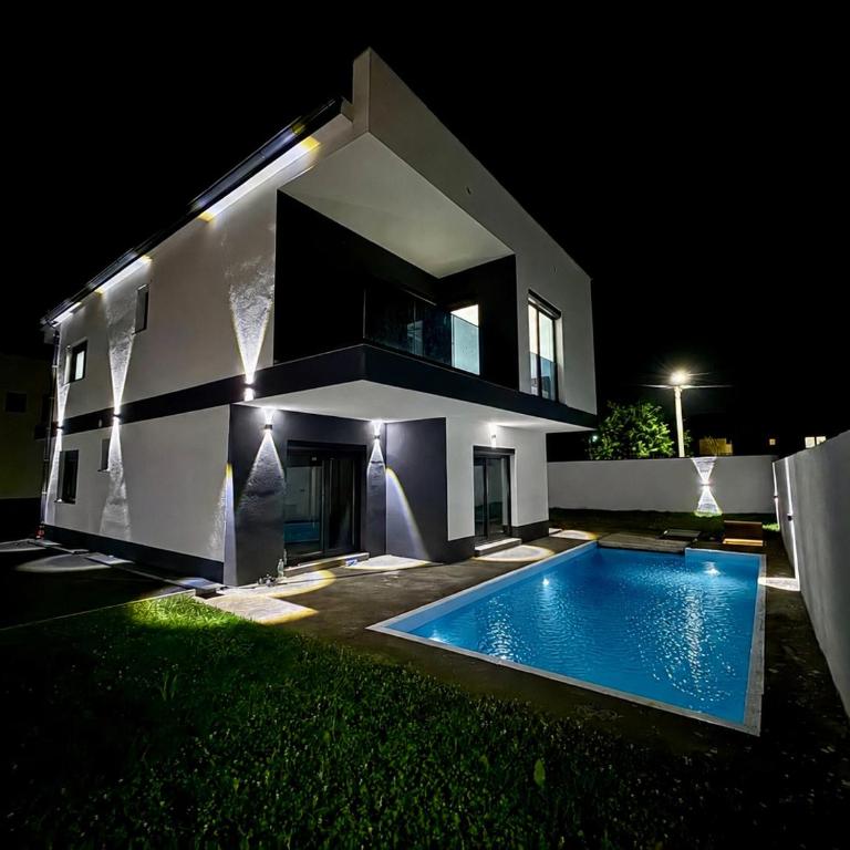 Luxury Villa Ilidža Oasis - Vila - 1