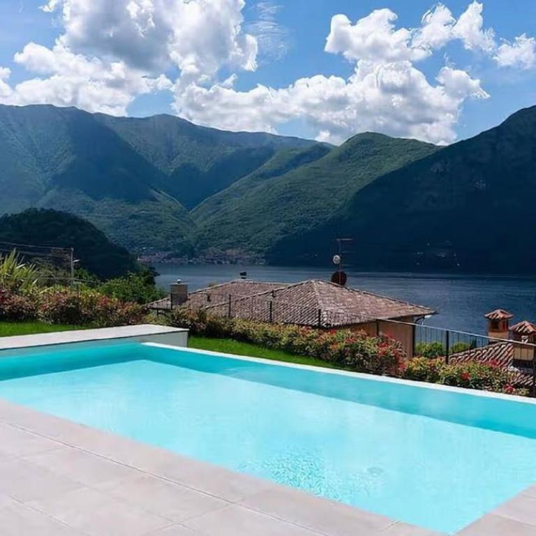 Cozy Villa with Pool - Villa - 1