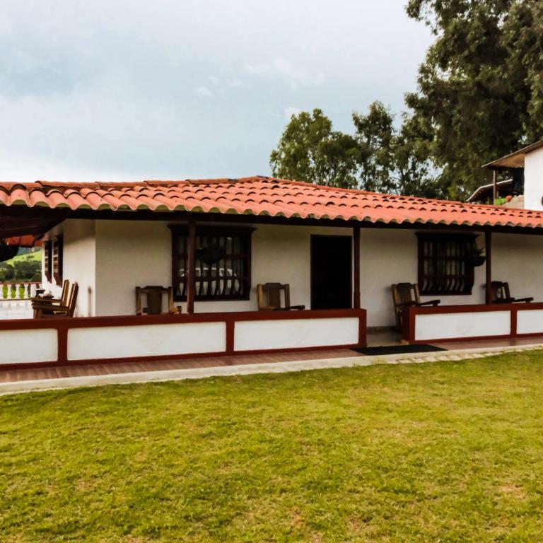 Finca El Portal de los Milagros - Villa - 1