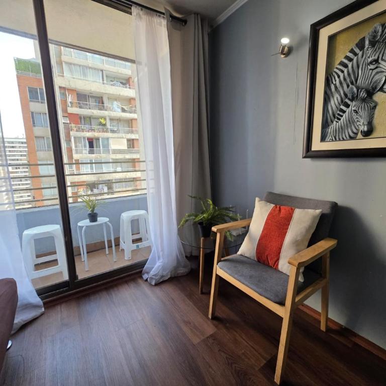 bulnes la moneda departamentos amoblados AVILA - Triple Room with Balcony - 11