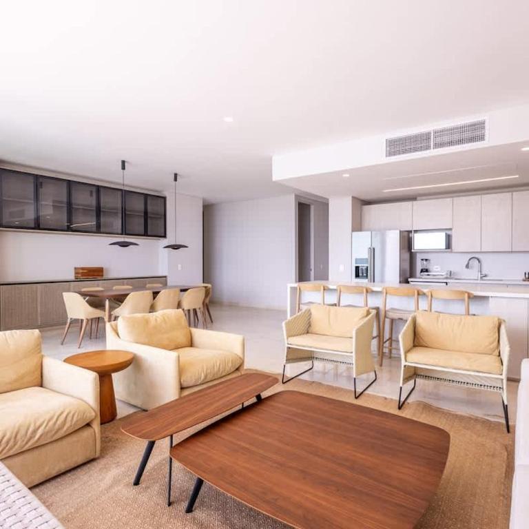 Stunning Sea Views from 3BR Penthouse F3 - Three-Bedroom Apartment with Ocean View - 3