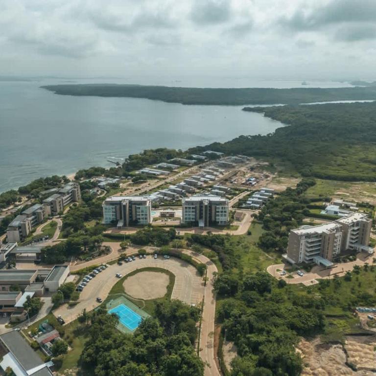 Stunning Sea Views from 3BR Penthouse F3 - Three-Bedroom Apartment with Ocean View - 16