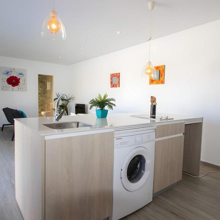 Casa Moderna con piscina privada y barbacoa - Casa - 6