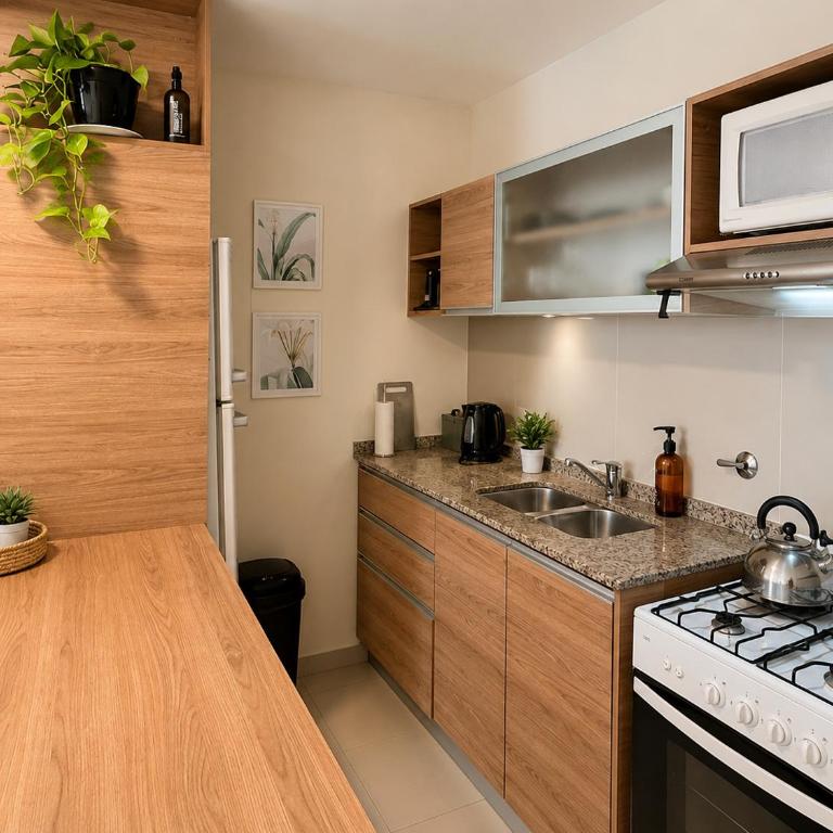 ALOJATE Departamento Moderno y Céntrico CON COCHERA privada - One-Bedroom Apartment - 3