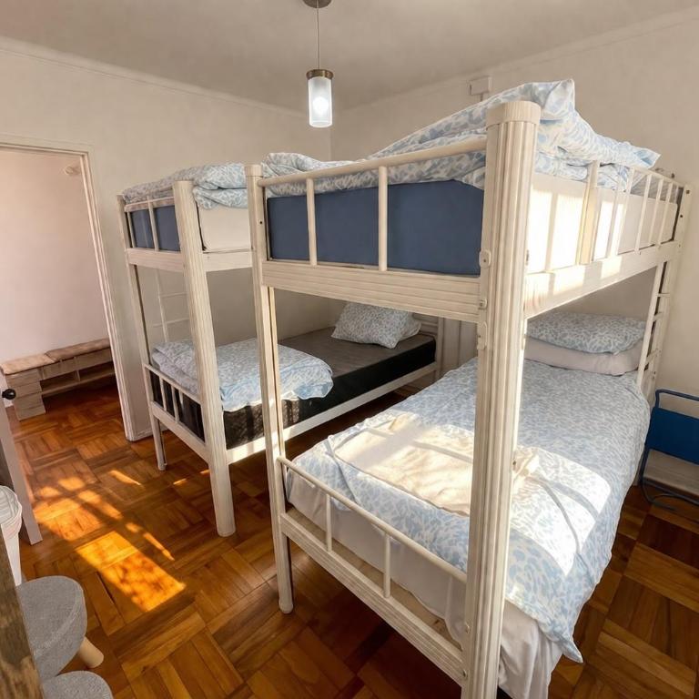 Casa Tribu - Cama en habitación femenina compartida de 4 camas - 1