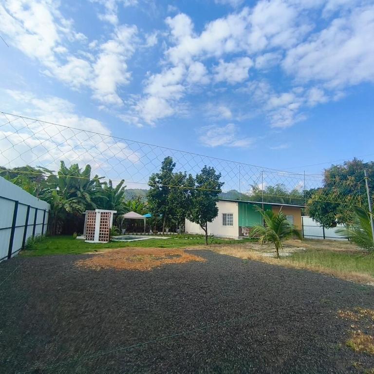 Country house with a pool and access to a river - Casa de 2 dormitorios - 14