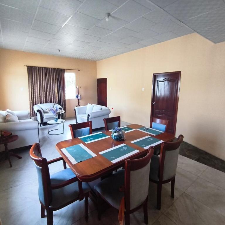 Country house with a pool and access to a river - Casa de 2 dormitorios - 6