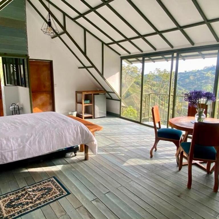 La Photinia - One-Bedroom Chalet - 1