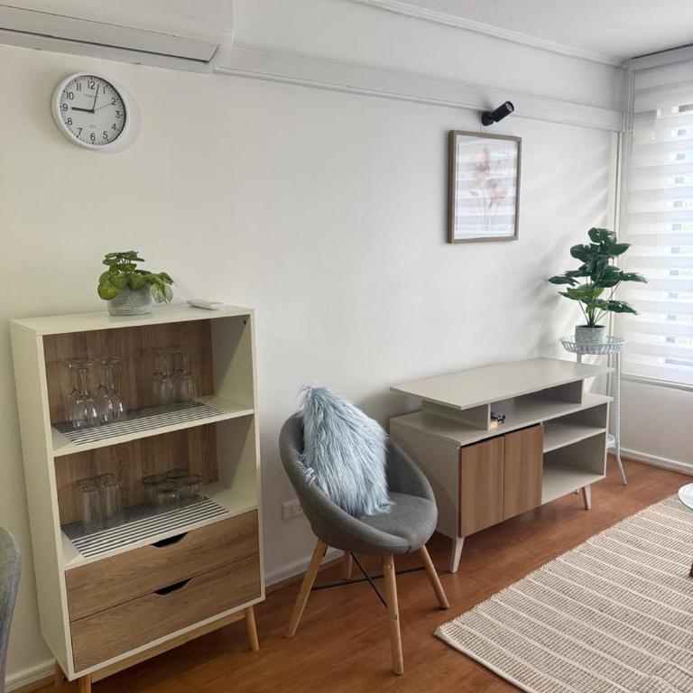 Departamento Metro Escuela Militar Las Condes - One-Bedroom Apartment - 11